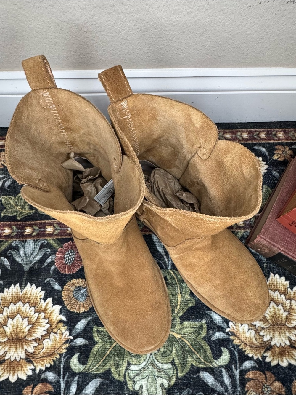 UGG | Alida Suede Tan Unlined Boots Size 9 - Picture 9 of 12